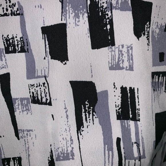 Banana Republic Blouse - Picture 3 of 4